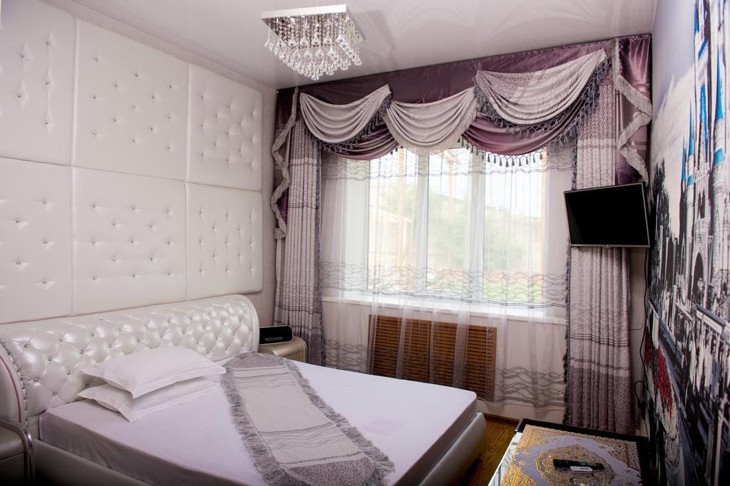 Двухместный (Двухместный номер Делюкс с 1 кроватью) гостиницы Севен, Уссурийск