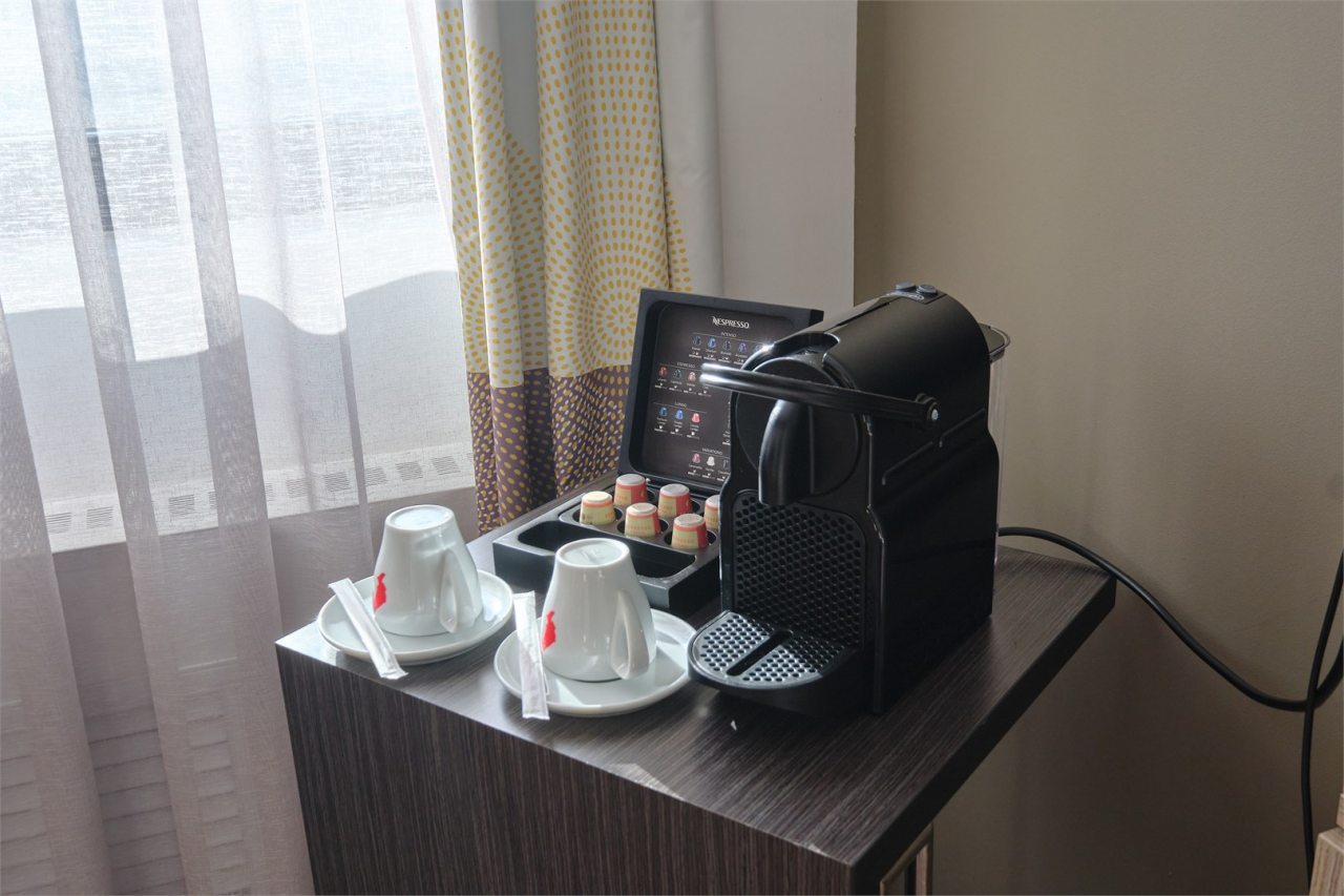 Двухместный (Номер Люкс - с двуспальной кроватью и диваном), Отель Novotel Красноярск центр