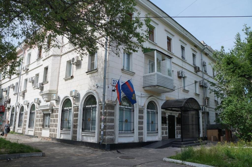 Апартаменты (Апартаменты с 3 спальнями) гостевого дома Барракуда, Хабаровск