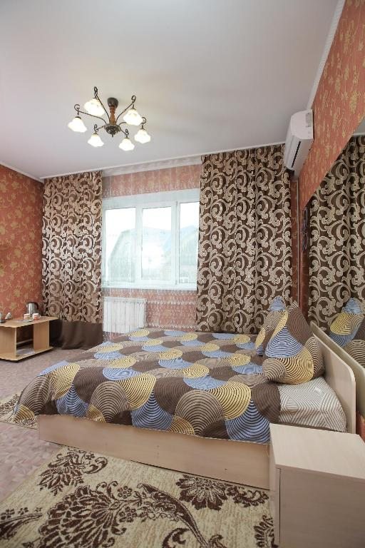 Двухместный (Улучшенный с 1 кроватью) отеля Сова, Красноярск