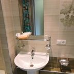 Одноместный (Номер 210), Гостиница Надежда