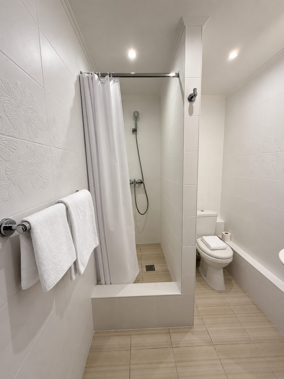 Трёхместный и более (Стандарт +), Гостиница Suite hotel