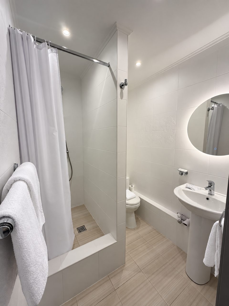 Трёхместный и более (Стандарт +), Гостиница Suite hotel