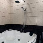 Сюит (Апартаменты - Люкс с гидромассажной ванной 304), Отель Уютный дом