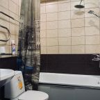 Квартира (Двухкомнатная квартира вблизи ЖД вокзала Иркутск 106), Отель Уютный дом