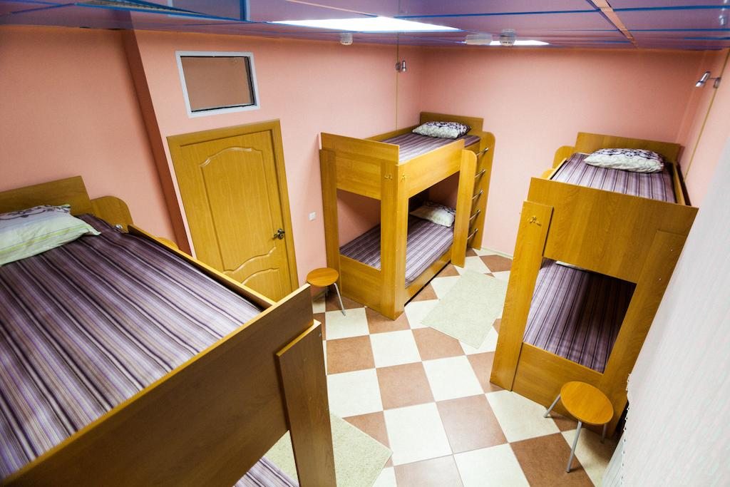 Номер (Кровать в общем 6-местном номере) хостела Альтаир, Новосибирск