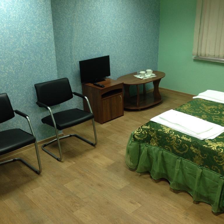 Двухместный (Двухместный номер с 1 кроватью и собственной ванной комнатой) мини-гостиницы Аврора, Иркутск