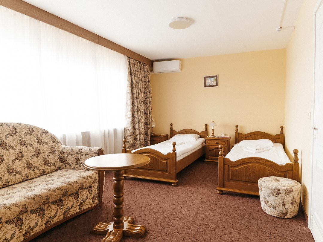 Двухместный (Двухместный номер категории Бизнес с раздельными кроватями и балконом) гостиницы Балтика, Калининград