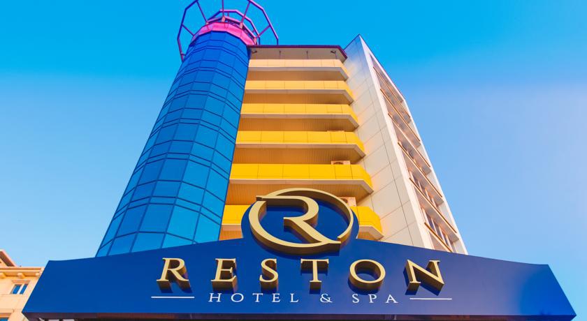 Фасад. Reston Hotel & Spa