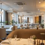 Панорамный ресторан «Reston Сад» на 9 этаже отеля