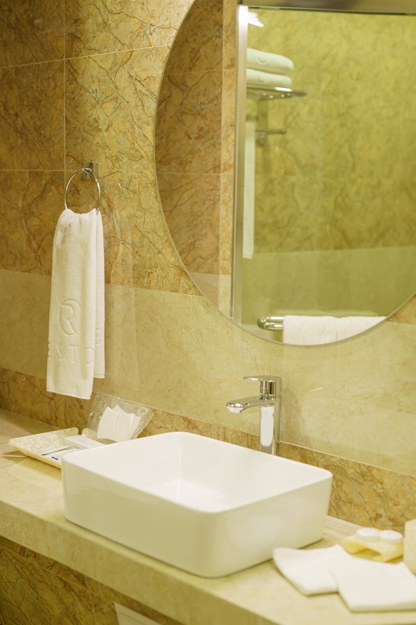 Сьюит, Reston Hotel & Spa