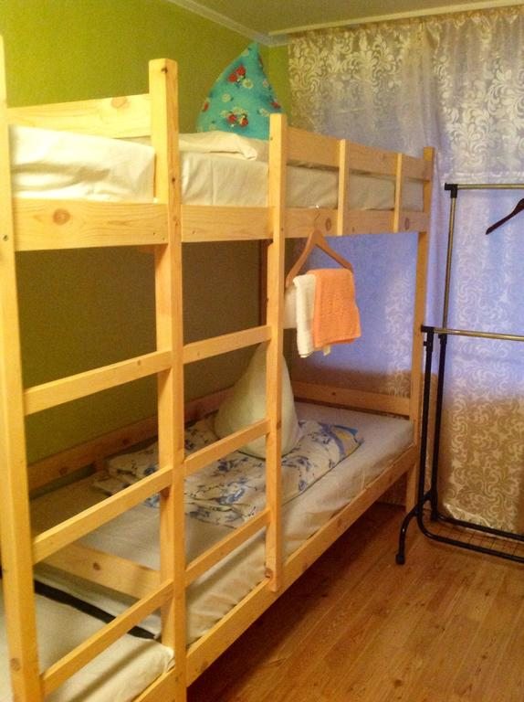 Номер (Спальное место на двухъярусной кровати в общем номере для мужчин) хостела Странник, Омск