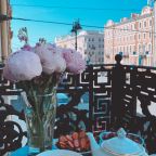 Завтрак в номер, Апартаменты Премьера на Невском