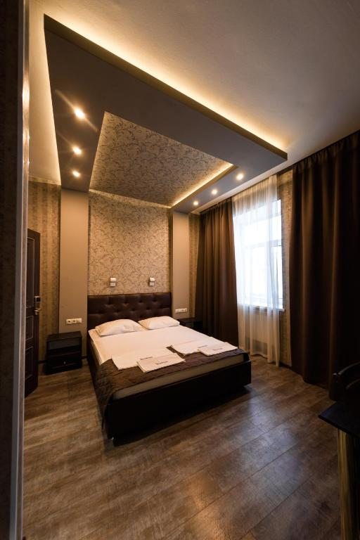 Двухместный (Стандартный номер с кроватью размера «king-size») отеля Belvedere, Томск