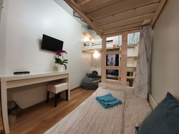 Фотография номера хостела Лайк Санкт-Петербург на Театральной