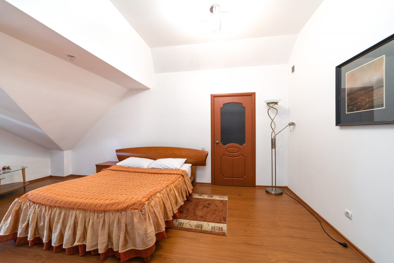 Апартаменты (KOMFORT), Гостиница Каркушин Дом