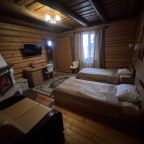 Семейный (Номер с 2 доп местами в деревянном коттедже), Гостиница Колыба