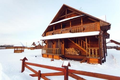 Люкс (В домике с камином  и сауной), Гостиница Колыба