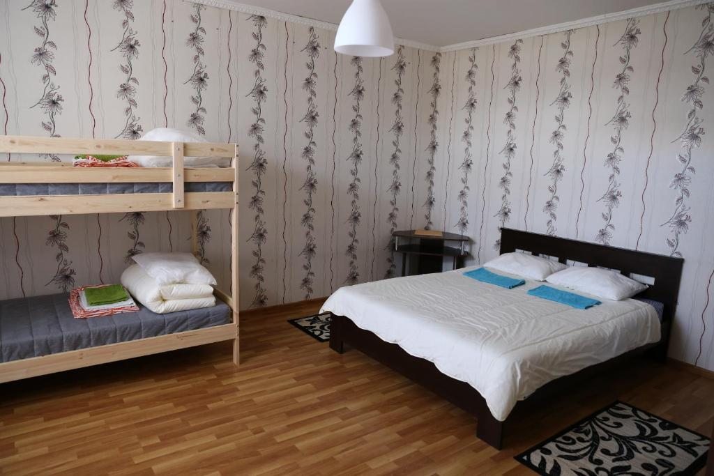 Номер (Кровать в общем номере для мужчин и женщин с 10 кроватями) хостела Комфорт, Тверь