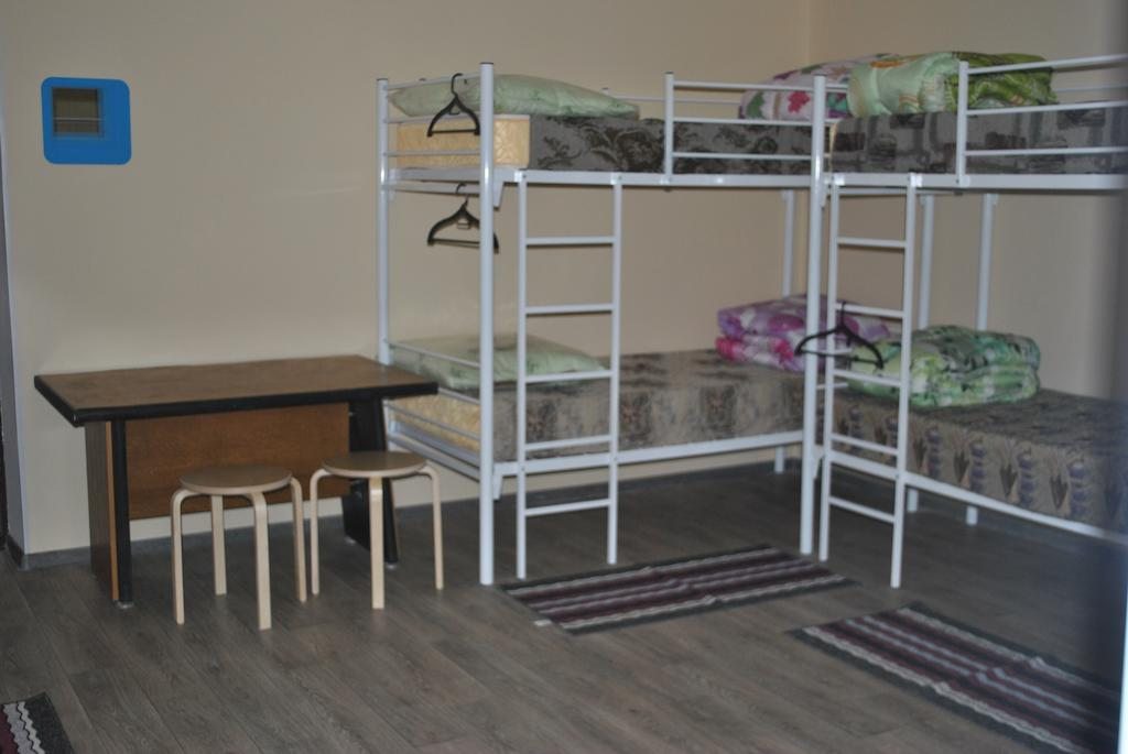 Номер (Кровать в общем номере с 12 кроватями) хостела Викинг, Вязьма