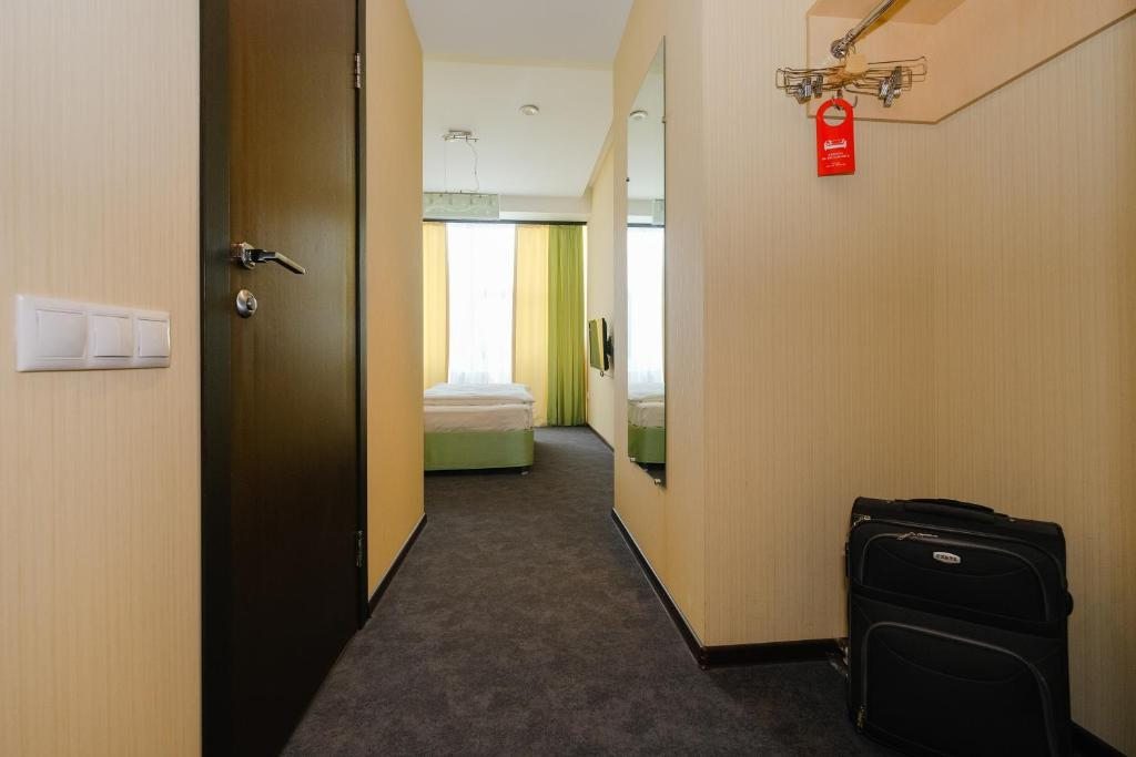 Двухместный (Стандартный двухместный номер с 2 отдельными кроватями) отеля Skyline Hotel Tomsk Airport, Богашево