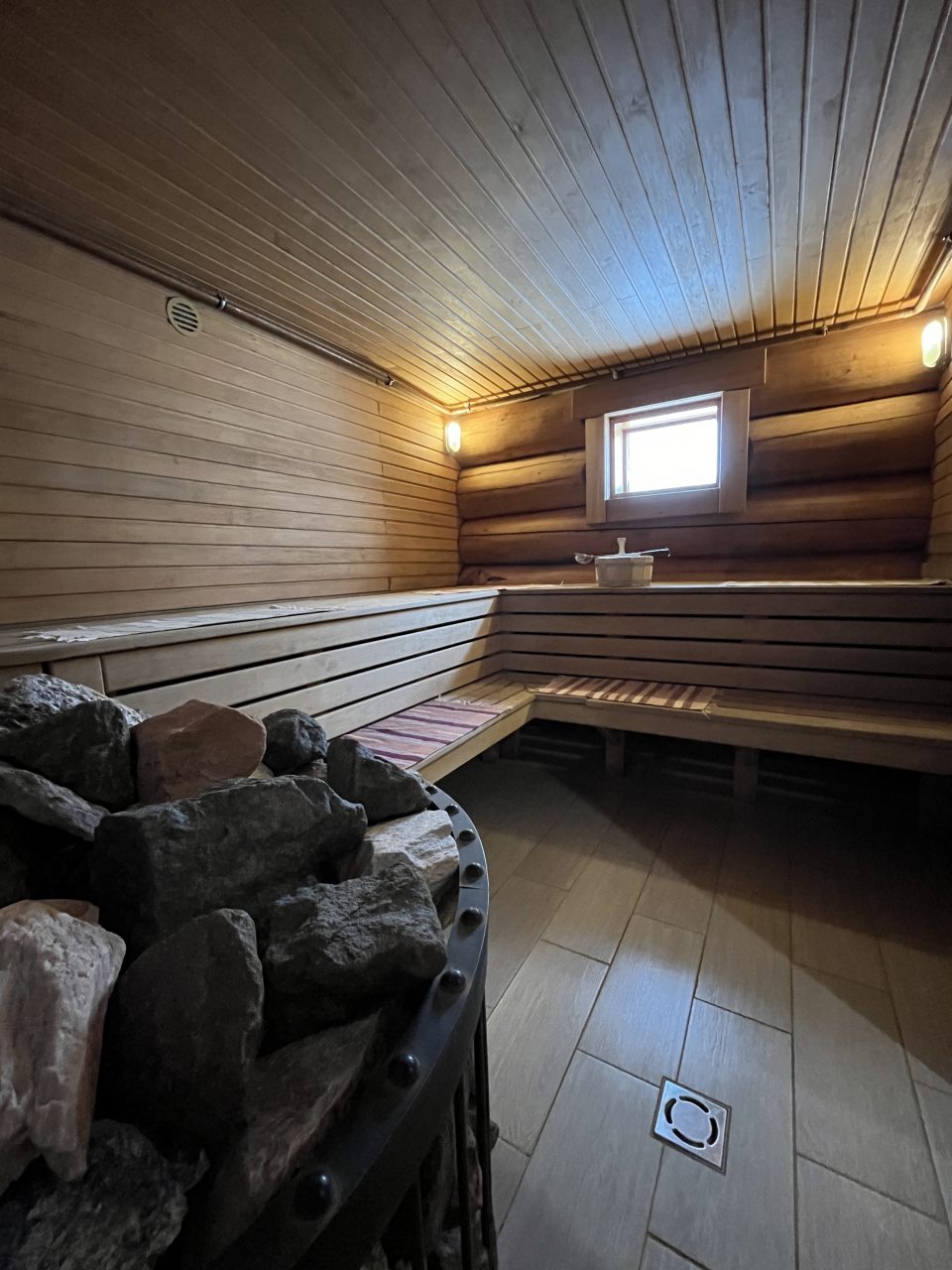 Дом (Гостевой), Гостиничный комплекс Зима-Лето