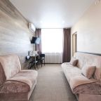 Трёхместный и более (Стандарт двухкомнатный), Гостиница Центральная