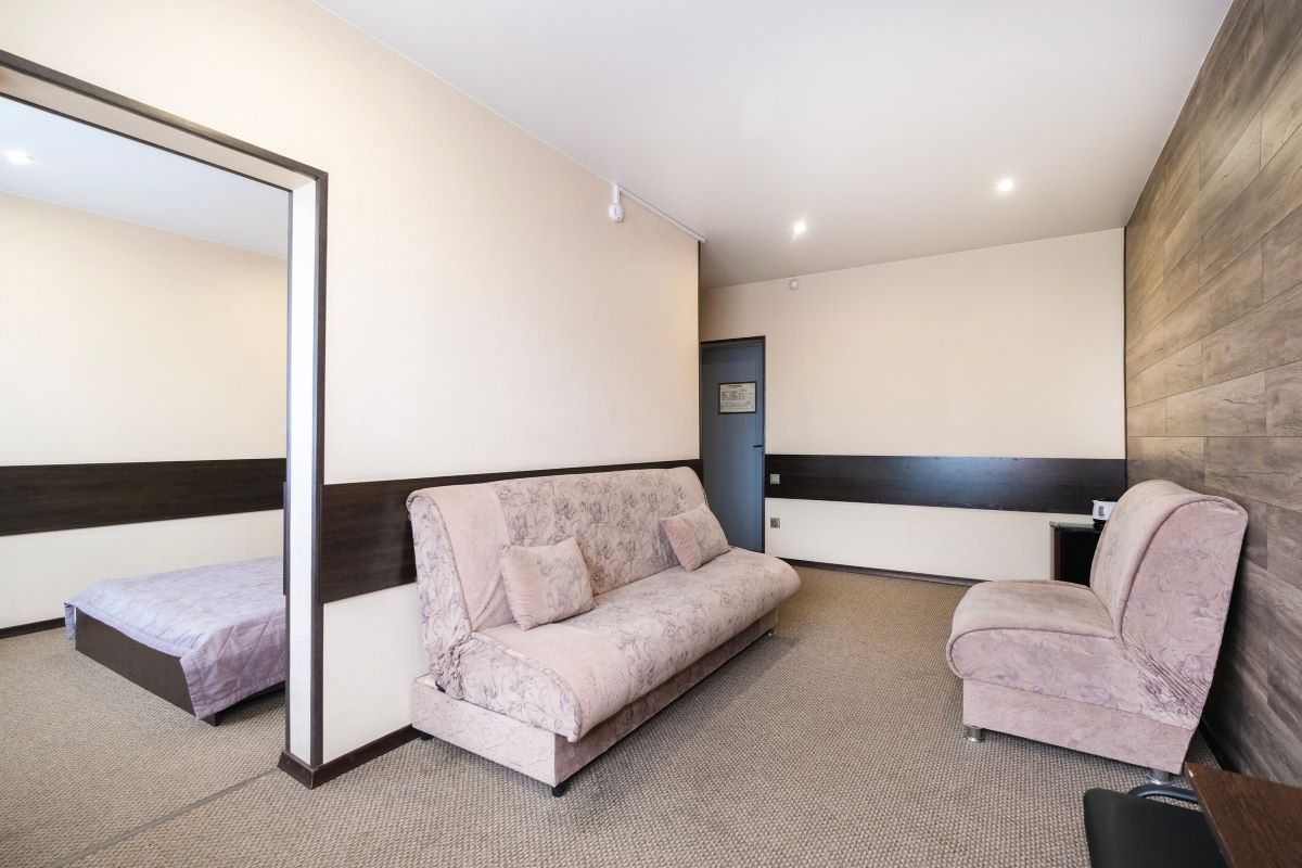 Трёхместный и более (Стандарт двухкомнатный), Гостиница Центральная