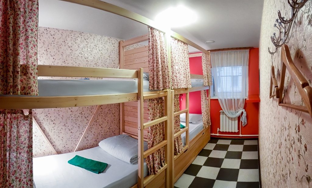 Четырехместный (Кровать в 4-х местном женском номере) хостела Путник, Ярославль