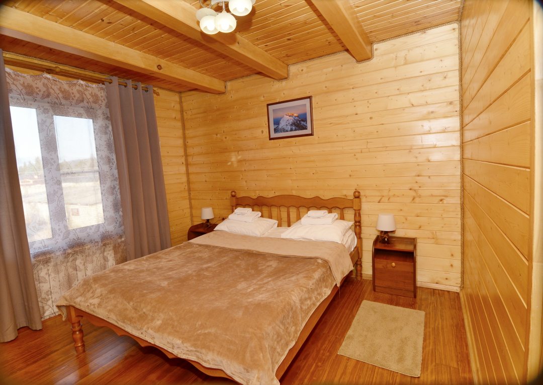 Двухместный (Стандарт с одной двуспальной кроватью) гостиницы Барская Усадьба, Каменномостский, Республика Адыгея