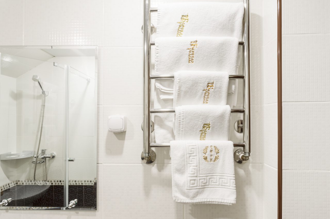 Комплект полотенец в ванной комнате