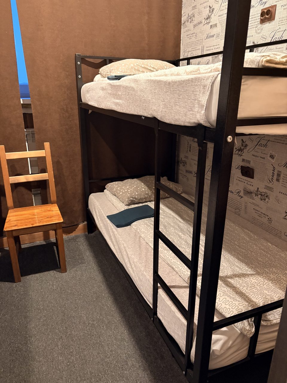 Апартаменты (Апартаменты с 2 спальнями - Лабораторная д.4), Хостел Kirovsk.red