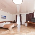 Люкс, Авторский отель Регата