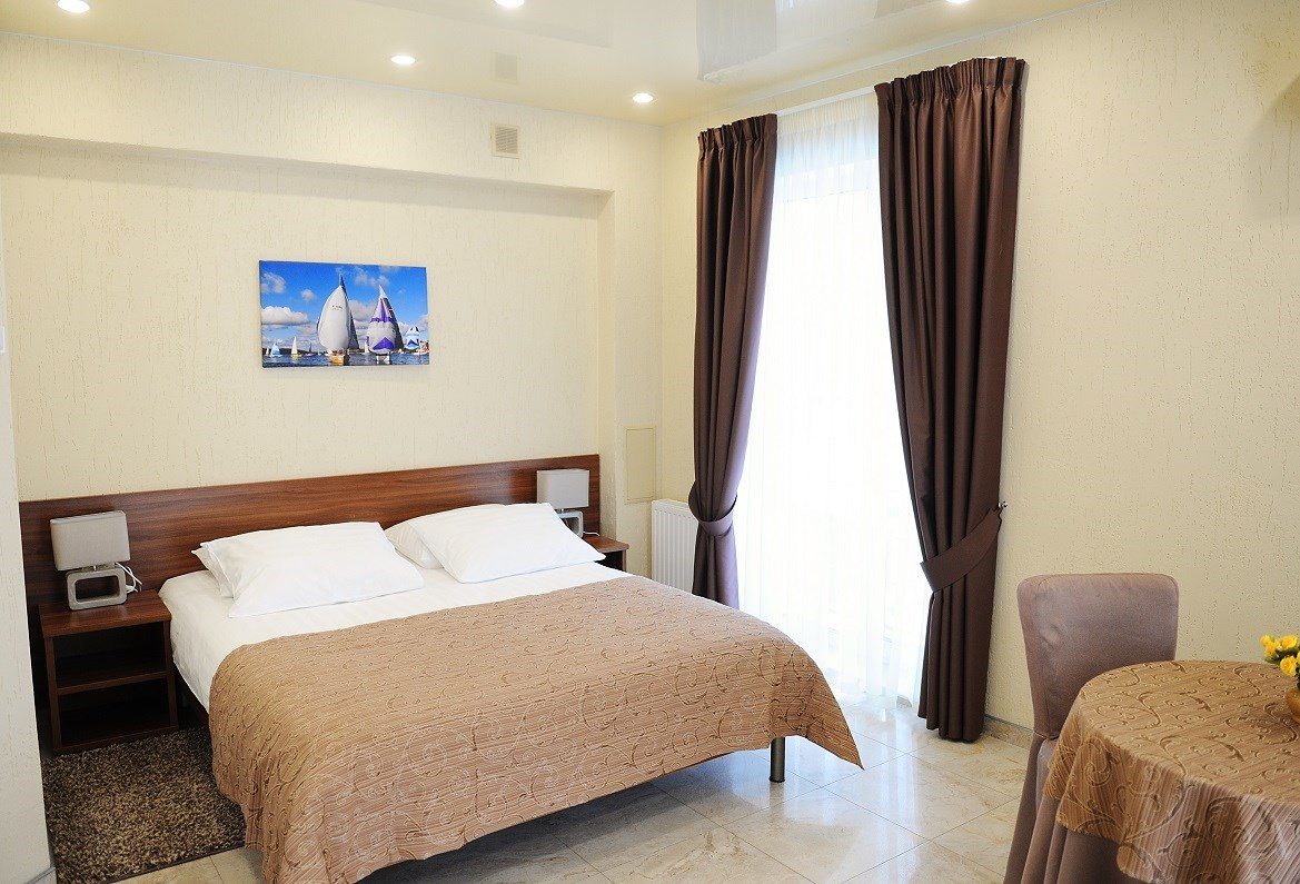 Люкс, Авторский отель Регата