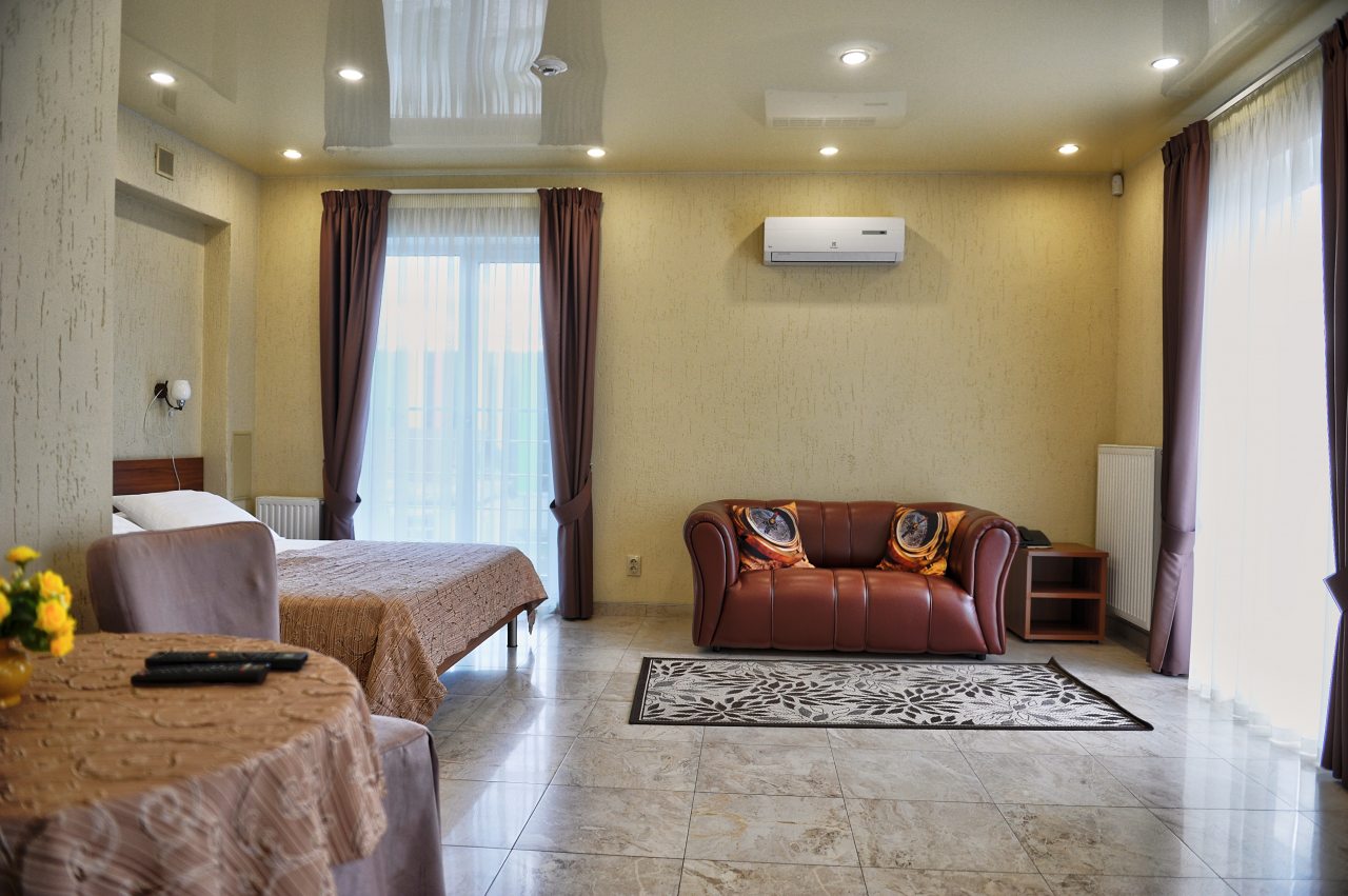 Люкс, Авторский отель Регата