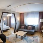 Люкс (Suite Double bed), АЗИМУТ Отель Новосибирск