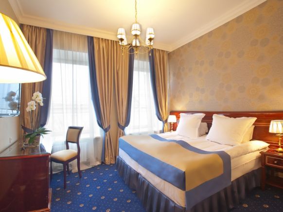 Фотография номера гостиницы Золотой треугольник