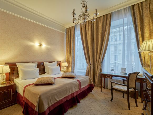 Фотография номера гостиницы Золотой треугольник