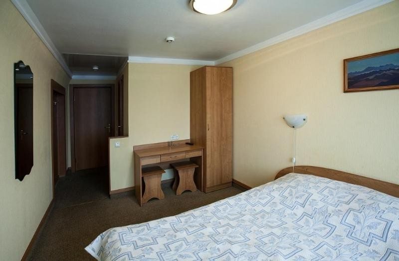Двухместный (Двухместный номер эконом-класса с 1 кроватью или 2 отдельными кроватями) мотеля Феникс, Печерск
