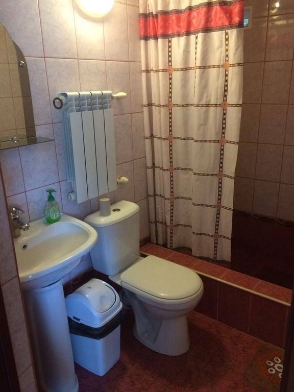 Семейный (Cемейный номер с отдельной ванной комнатой) гостевого дома Привал, Кущёвская