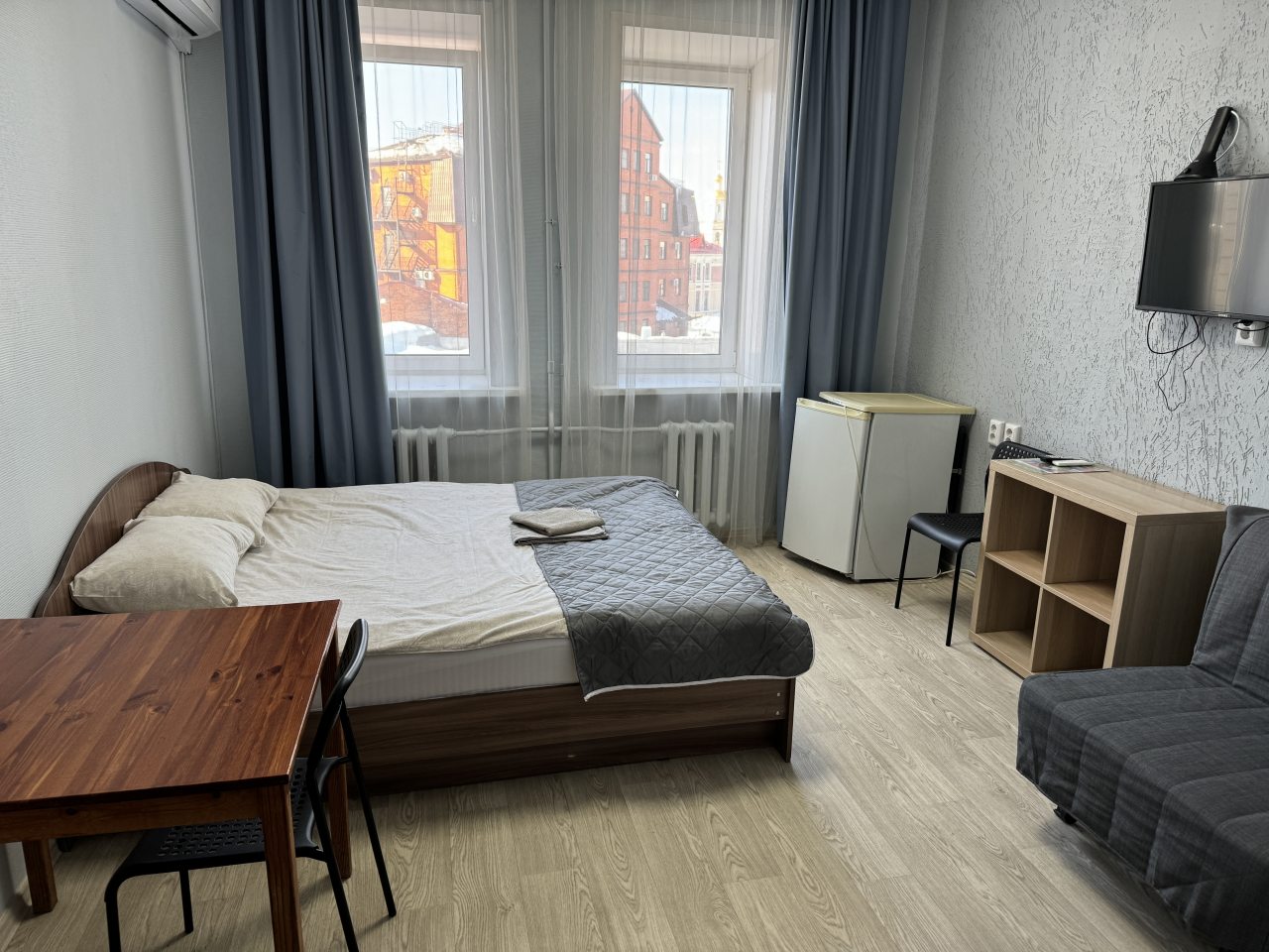 Стандартный трехместный номер с ванной комнатой