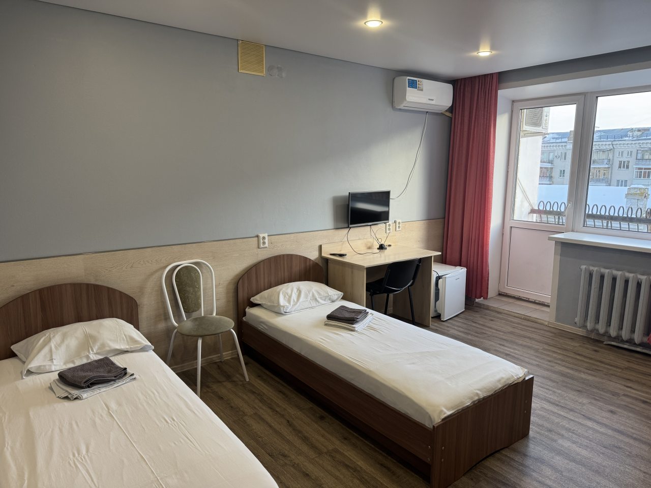 Трехместный номер на мансарде