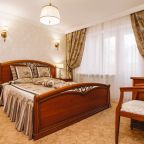 Люкс (Люкс Апартаменты), Отель Чайковский