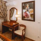 Люкс (Люкс Апартаменты), Отель Чайковский