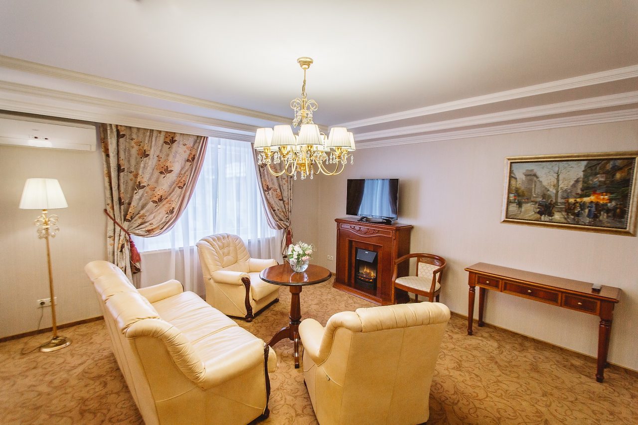Люкс (Люкс VIP), Отель Чайковский