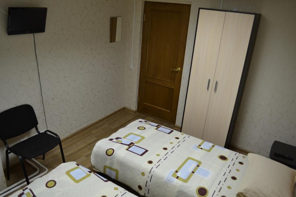 Двухместный (Двухместный номер эконом-класса с 2 отдельными кроватями и общей ванной комнатой) отеля Гайва, Пермь