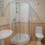 Апартаменты (Четырёхместные с одной кроватью или двумя раздельными), Отель Акцент