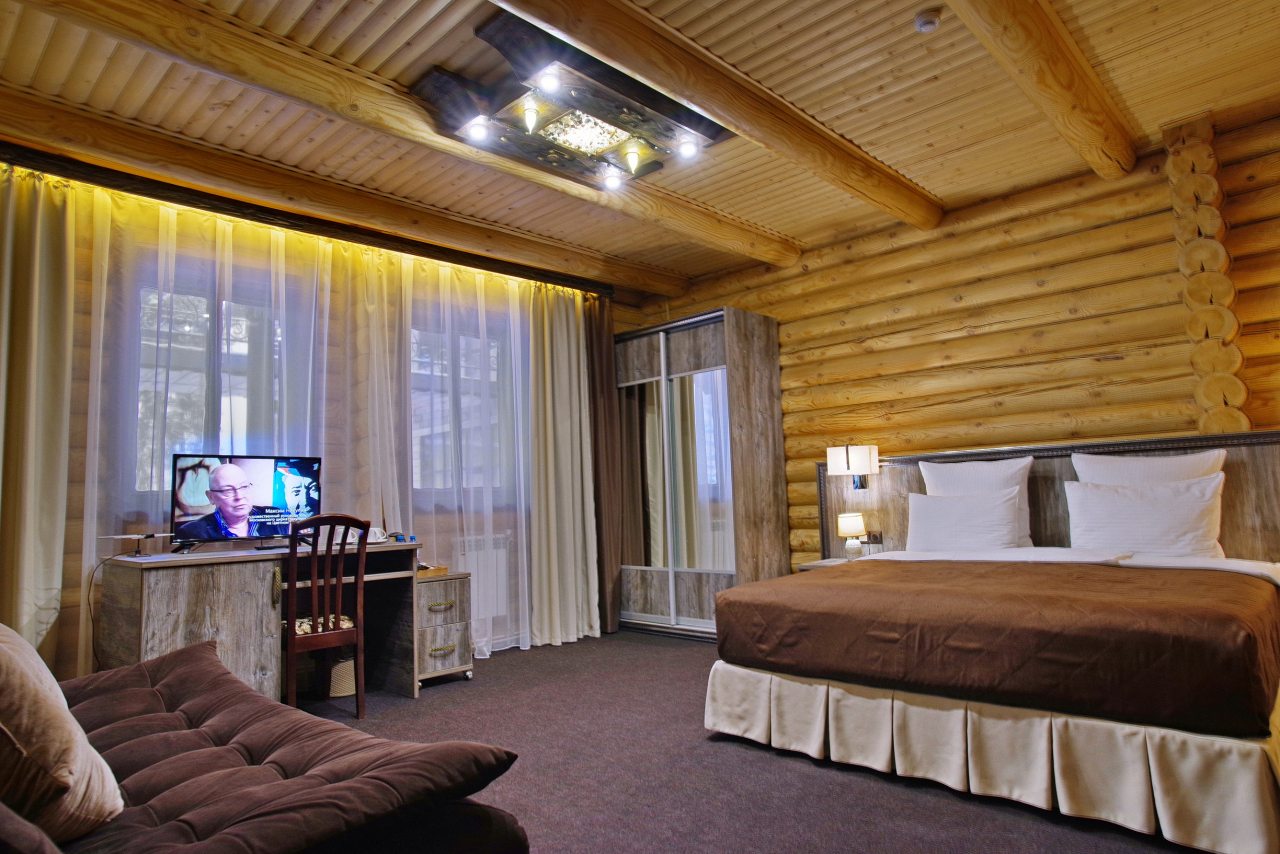 De Luxe (Комфорт, В срубе, С кроватью размера 