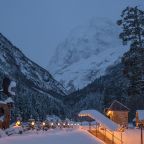 Объект находится в горах, Отель ТауРух