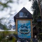 Объект находится в горах, Отель ТауРух